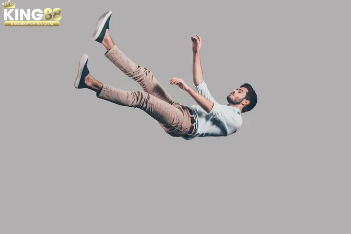 giai-ma-cac-tinh-huong-mo-thay-nga Giải mã các tình huống mơ thấy ngã